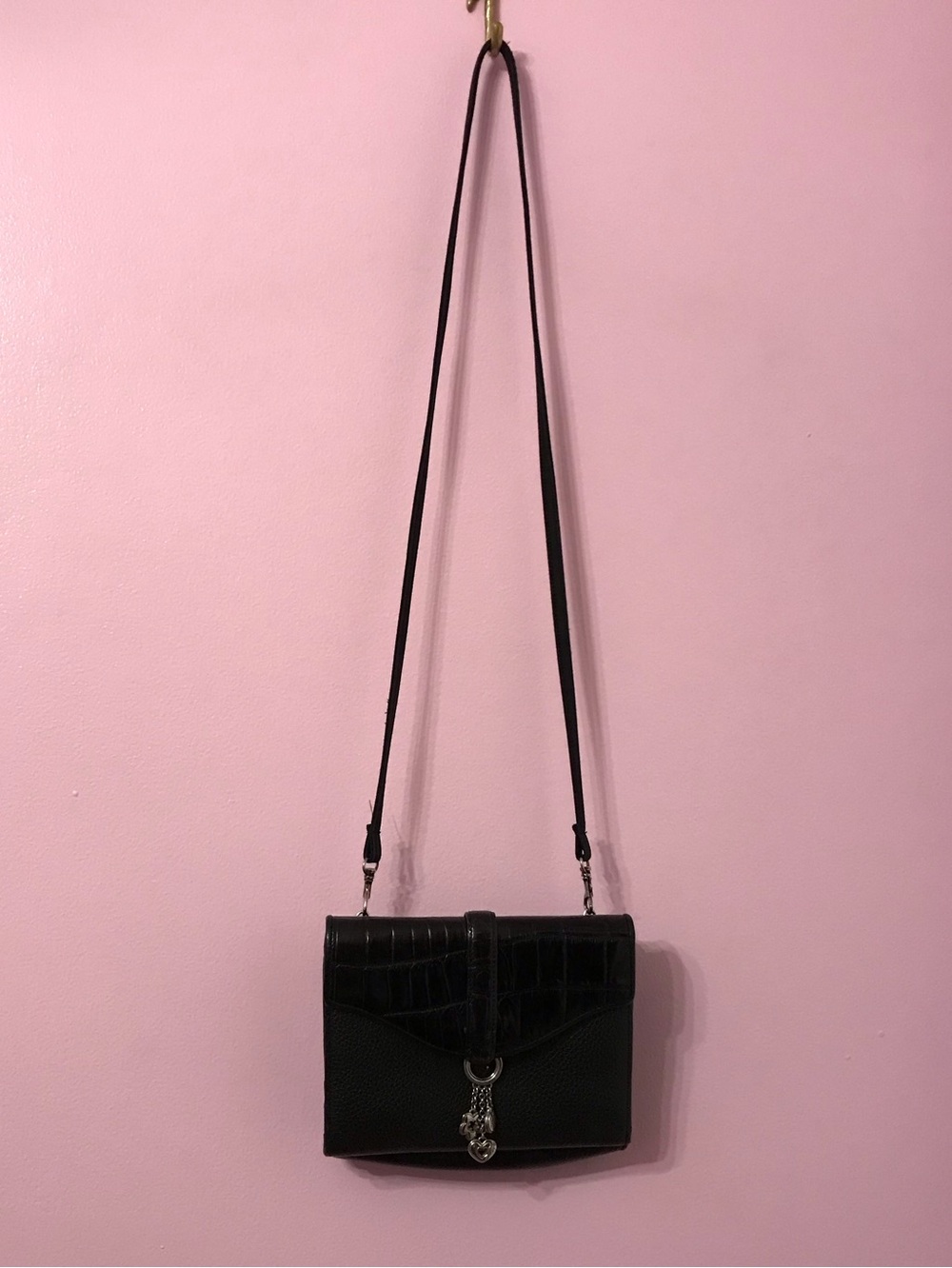 Vintage Brighton Black silver charms Pebbled Leather Croc Embossed Crossbody